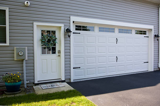 24/7 Emergency Garage Door Panel Replacement experts in Wheeler County County, TX